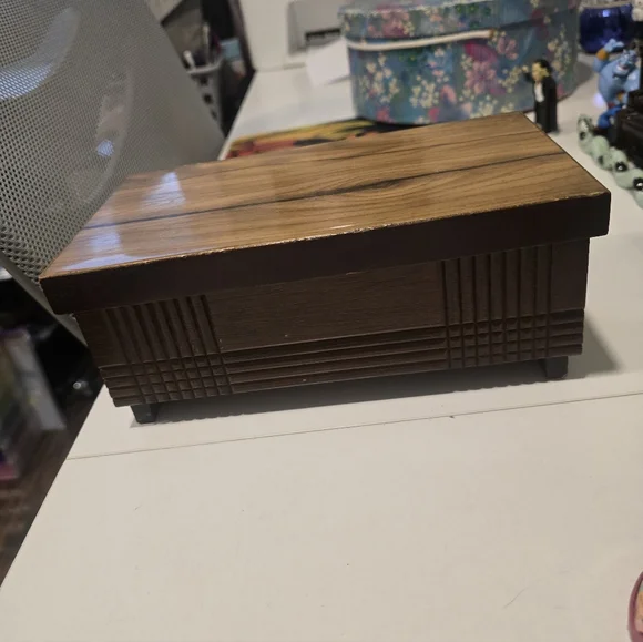 Vintage MCM Japanese Wooden Jewelry Box with Ballerina - Picture 2 of 4